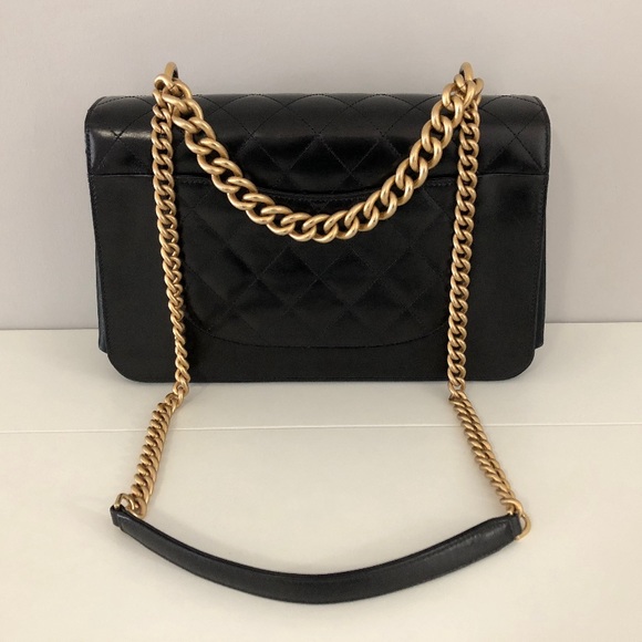 Like New CHANEL purse - Picture 4 of 10